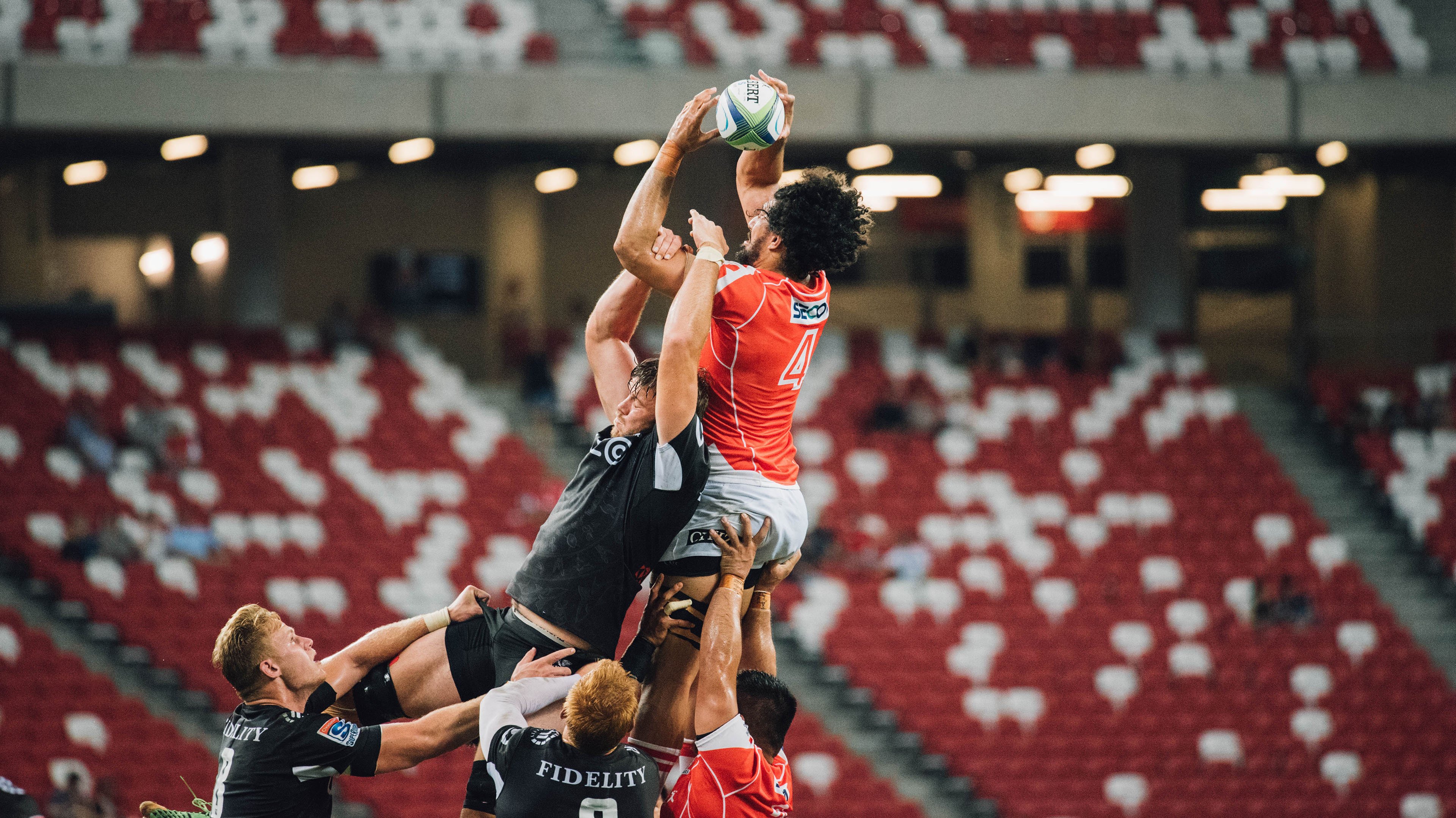 国际足球联赛中球队之间的对抗异常激烈,足球 对抗